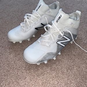 new balance womens lacrosse cleats